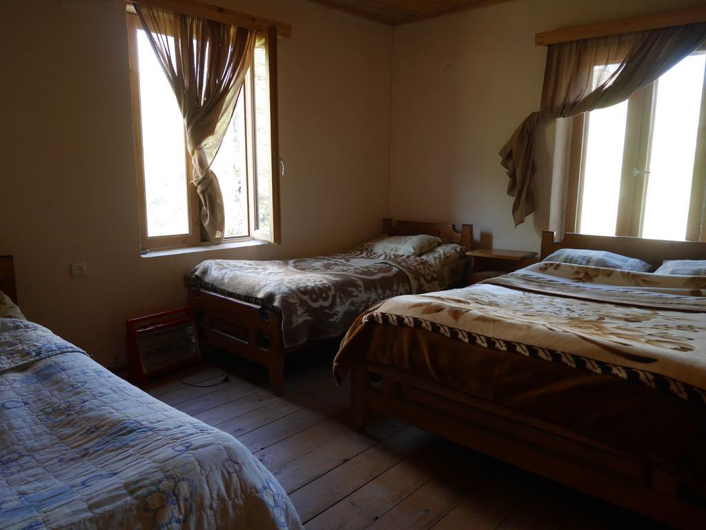 Chazhashi Guesthouse Ushguli Eksteriør bilde